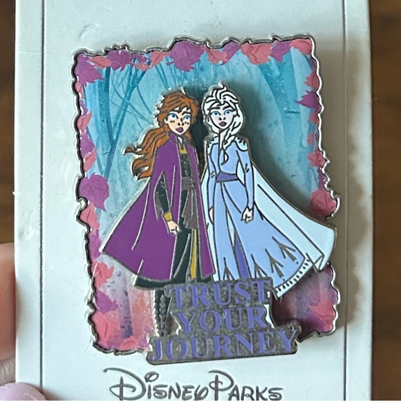 NWT Frozen 2 Official Trading Pin - Picture 2 of 5